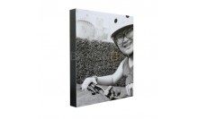 กรอบลอยภาพถ่ายขาวดำ